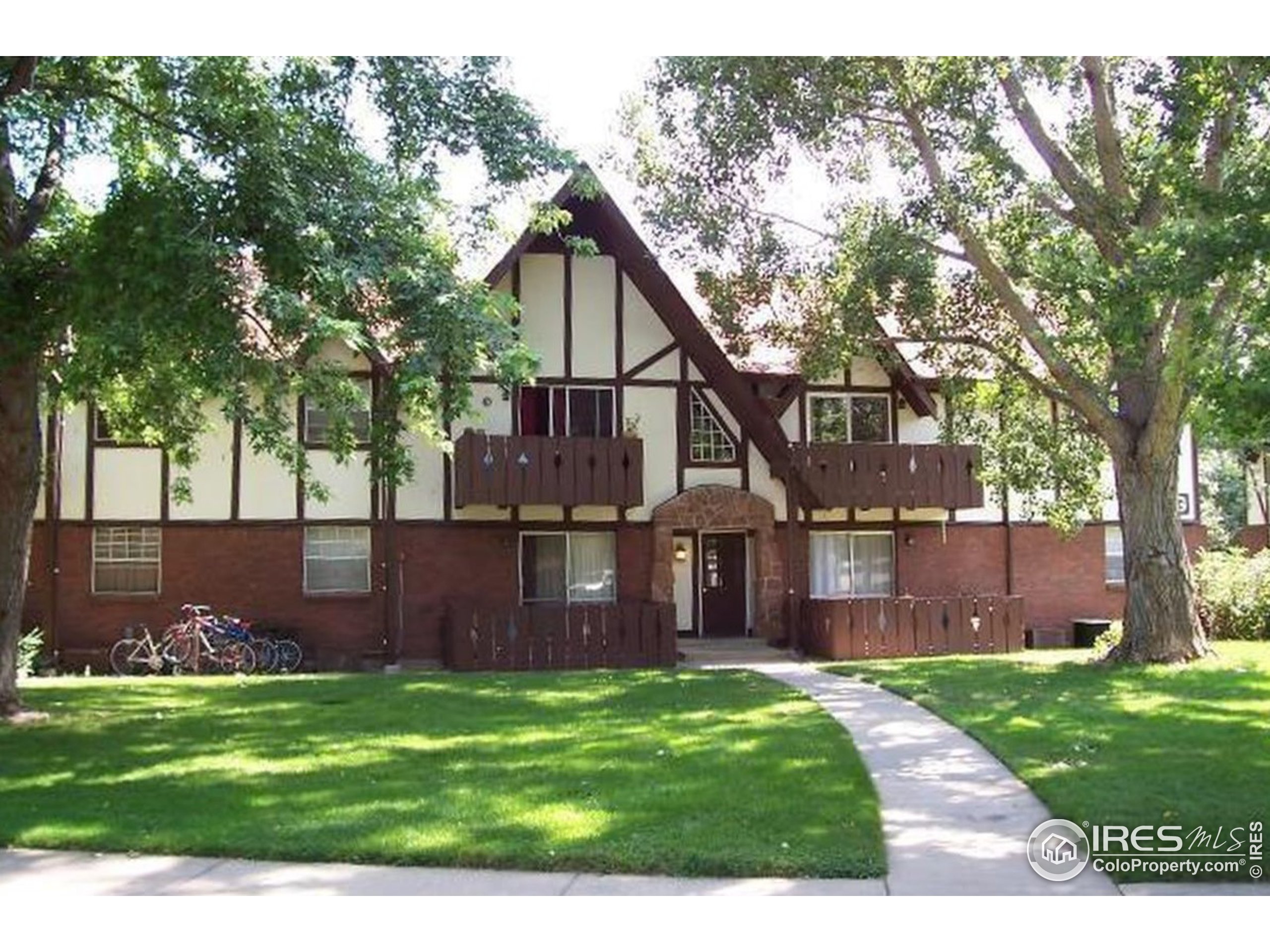 3250 Oneal Circle Boulder, CO 80301 - Photo 2 of 17