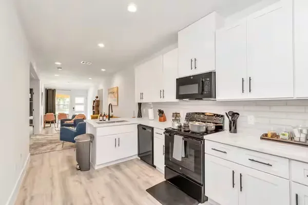 $472,500 | 3735 Mainer Street, Houston, TX 77021