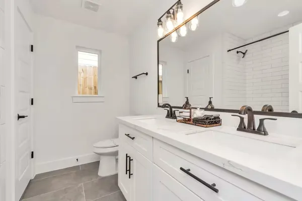 $472,500 | 3735 Mainer Street, Houston, TX 77021