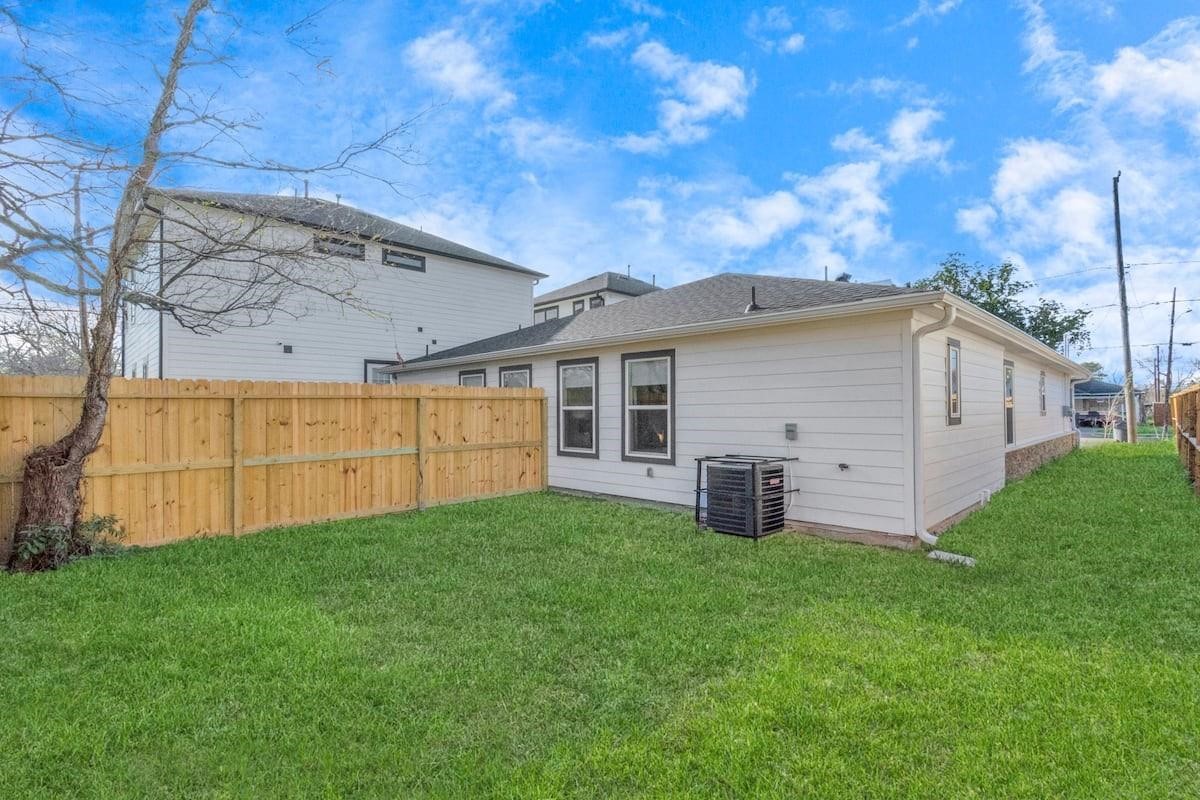 3735 Mainer Street Houston, TX 77021 - Photo 27 of 29