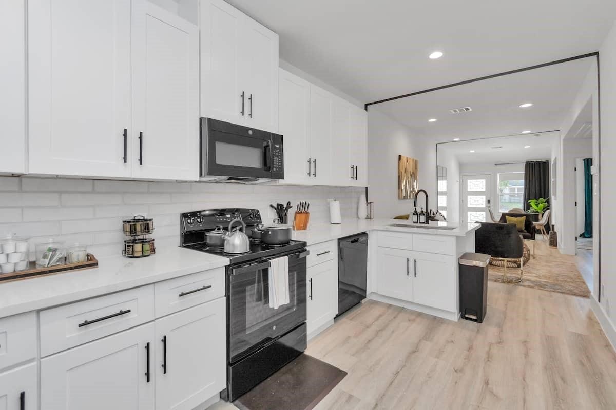 3735 Mainer Street Houston, TX 77021 - Photo 6 of 29