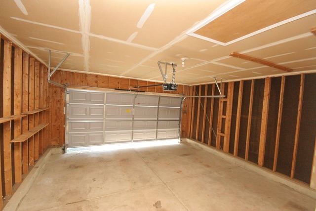 201 Prairie Ridge Drive Woodstock, IL 60098 - Photo 13 of 16