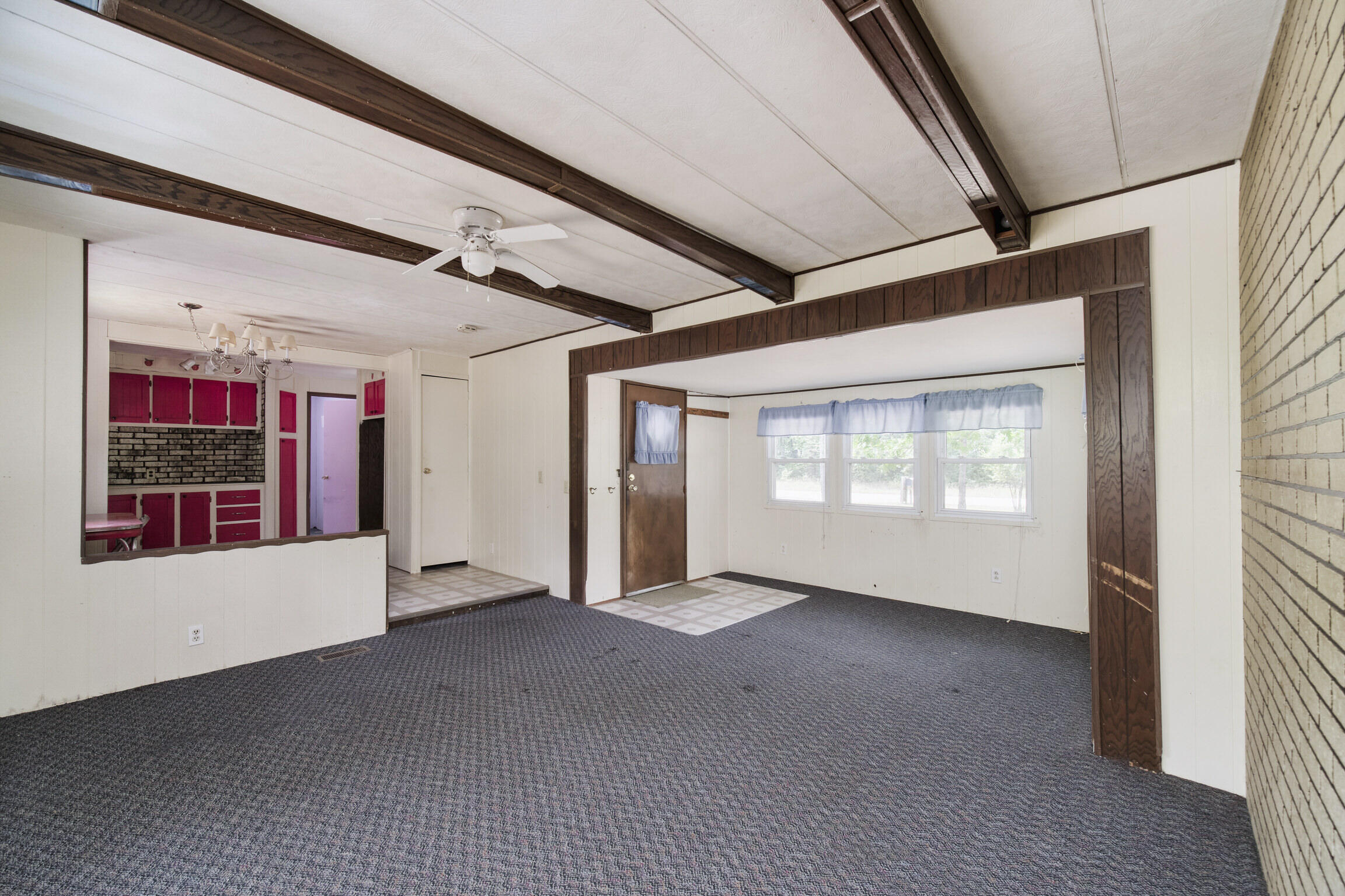 925 South High Bridge Road Wellston, MI 49689 - Photo 35 of 55 Beamed ceilings in Living room