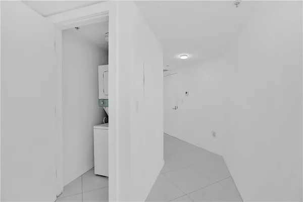 $5,400 | 720 Northeast 62nd Street, Unit 406, Miami, FL 33138