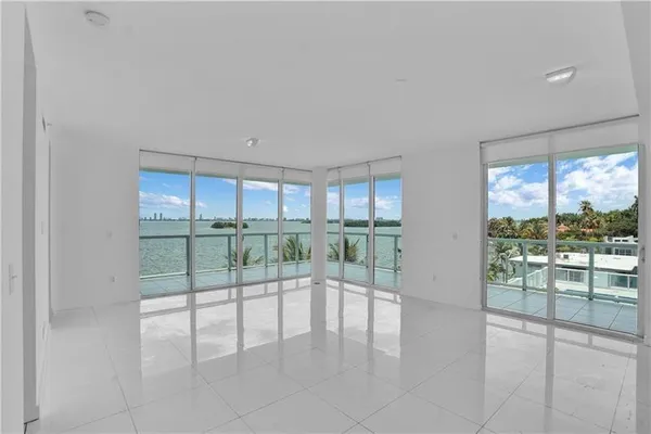 $5,400 | 720 Northeast 62nd Street, Unit 406, Miami, FL 33138