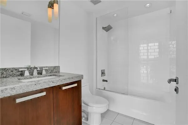 $5,400 | 720 Northeast 62nd Street, Unit 406, Miami, FL 33138