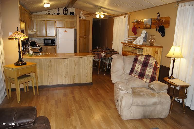 285 North Conestoga Road Apache Junction, AZ 85119 - Photo 9 of 31 Duff view of kitchen