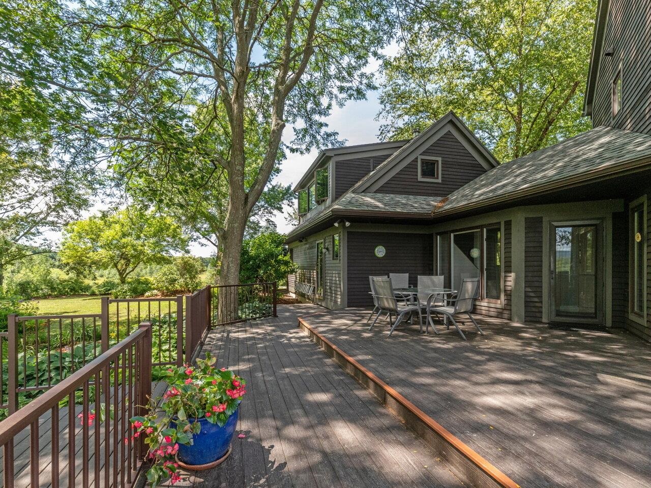 1702 Leavensworth Road Hinesburg, VT 05461 - Photo 29 of 40 Gallery Image 29
