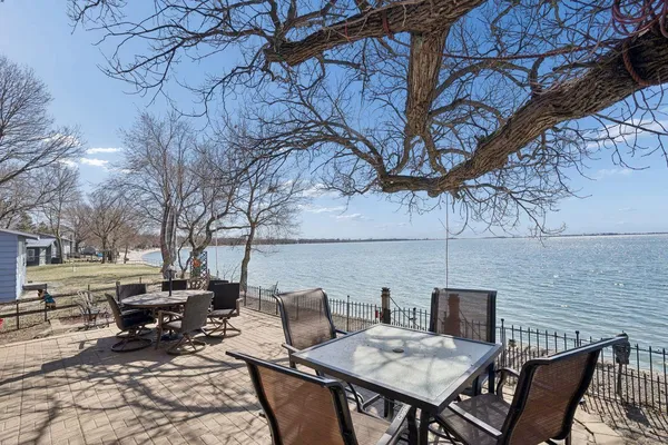 $585,000 | 9699 123rd Avenue Southeast, Lake Lillian, MN 56253