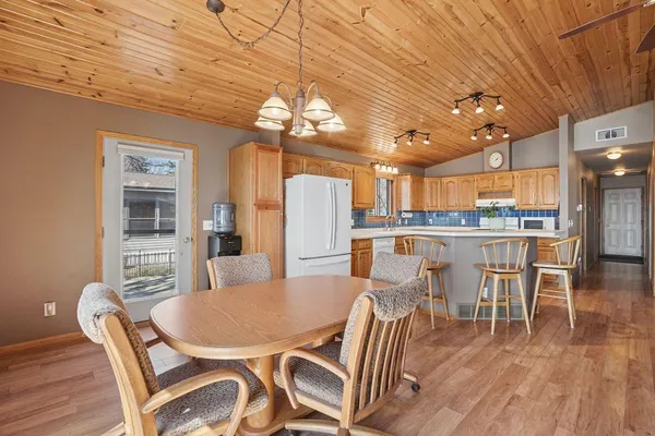 $585,000 | 9699 123rd Avenue Southeast, Lake Lillian, MN 56253