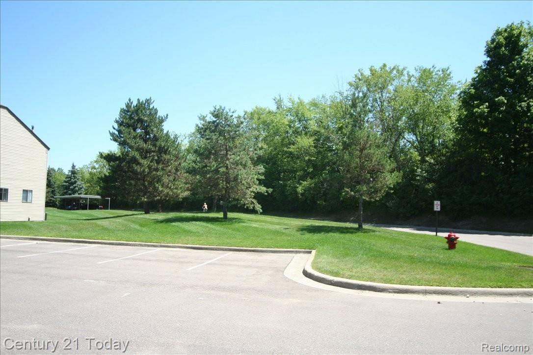 1582 Streamwood Court, Unit 5 Rochester, MI 48307 - Photo 17 of 18 VIEW FROM FRONT