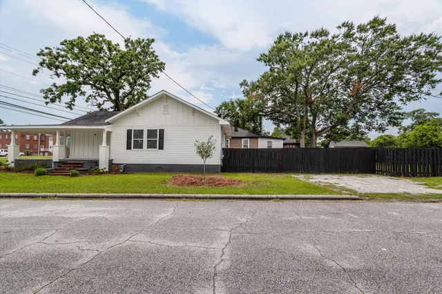 $274,500 | 1823 Wrightsboro Road, Augusta, GA 30904