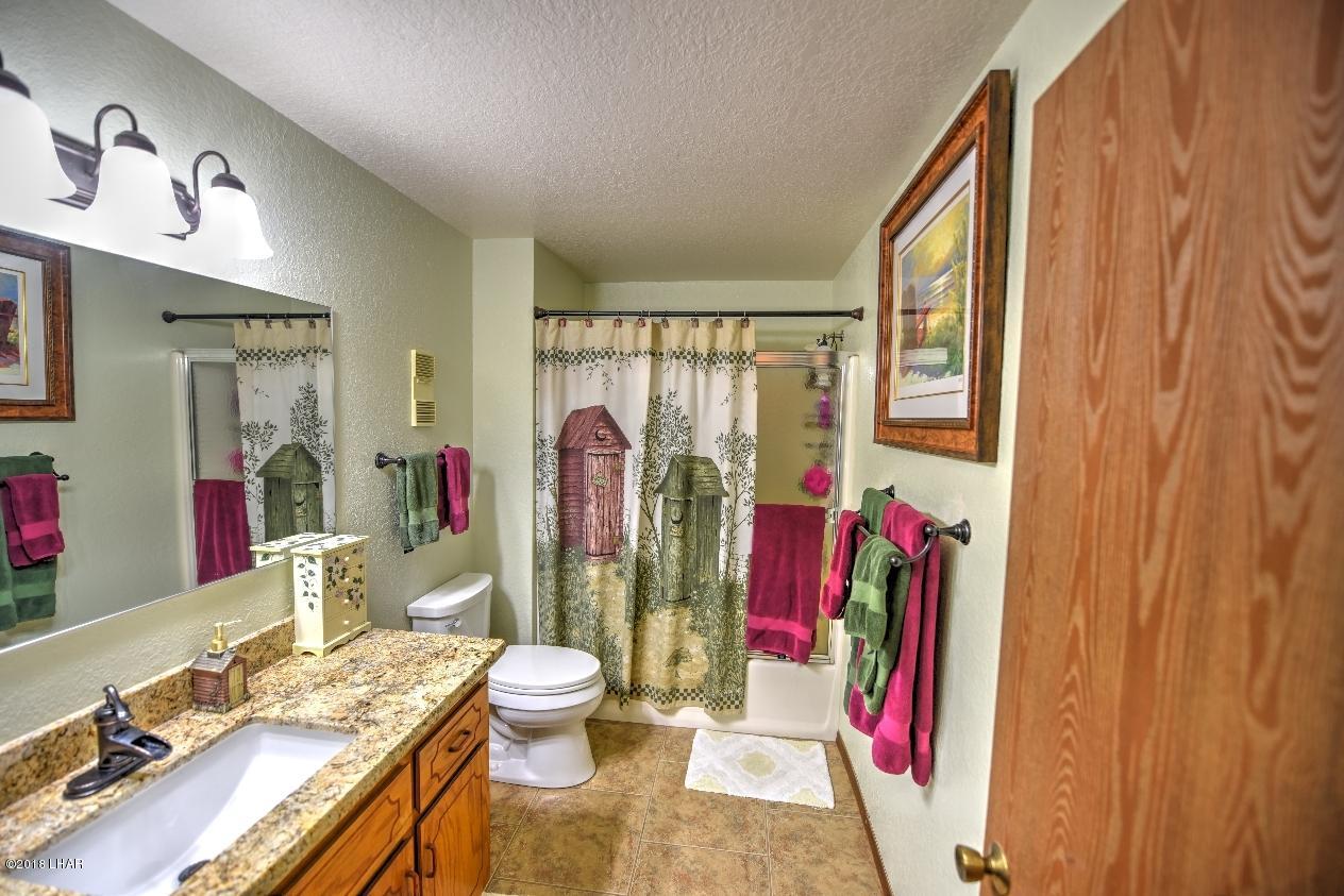 8625 Riverside Drive, Unit 72 Parker, AZ 85344 - Photo 14 of 24 Downstairs bathroom