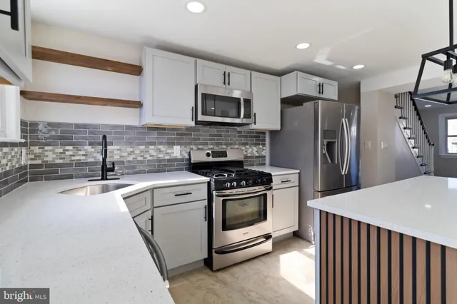 $2,400 | 7836 Fayette Street, Philadelphia, PA 19150