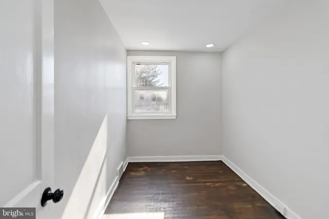 $2,400 | 7836 Fayette Street, Philadelphia, PA 19150