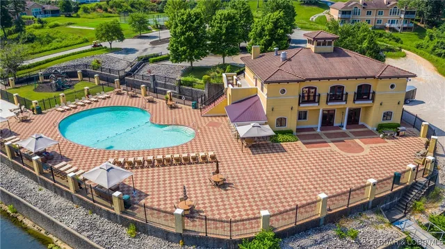 $789,900 | 971 Grand Point Boulevard, Sunrise Beach, MO 65079