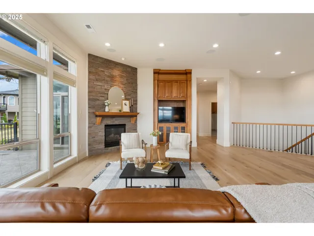 $1,299,000 | 2873 West 5th Street, Washougal, WA 98671