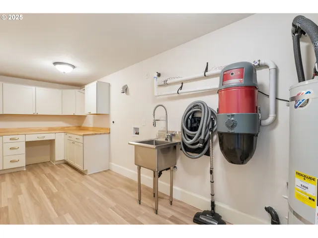 $1,299,000 | 2873 West 5th Street, Washougal, WA 98671