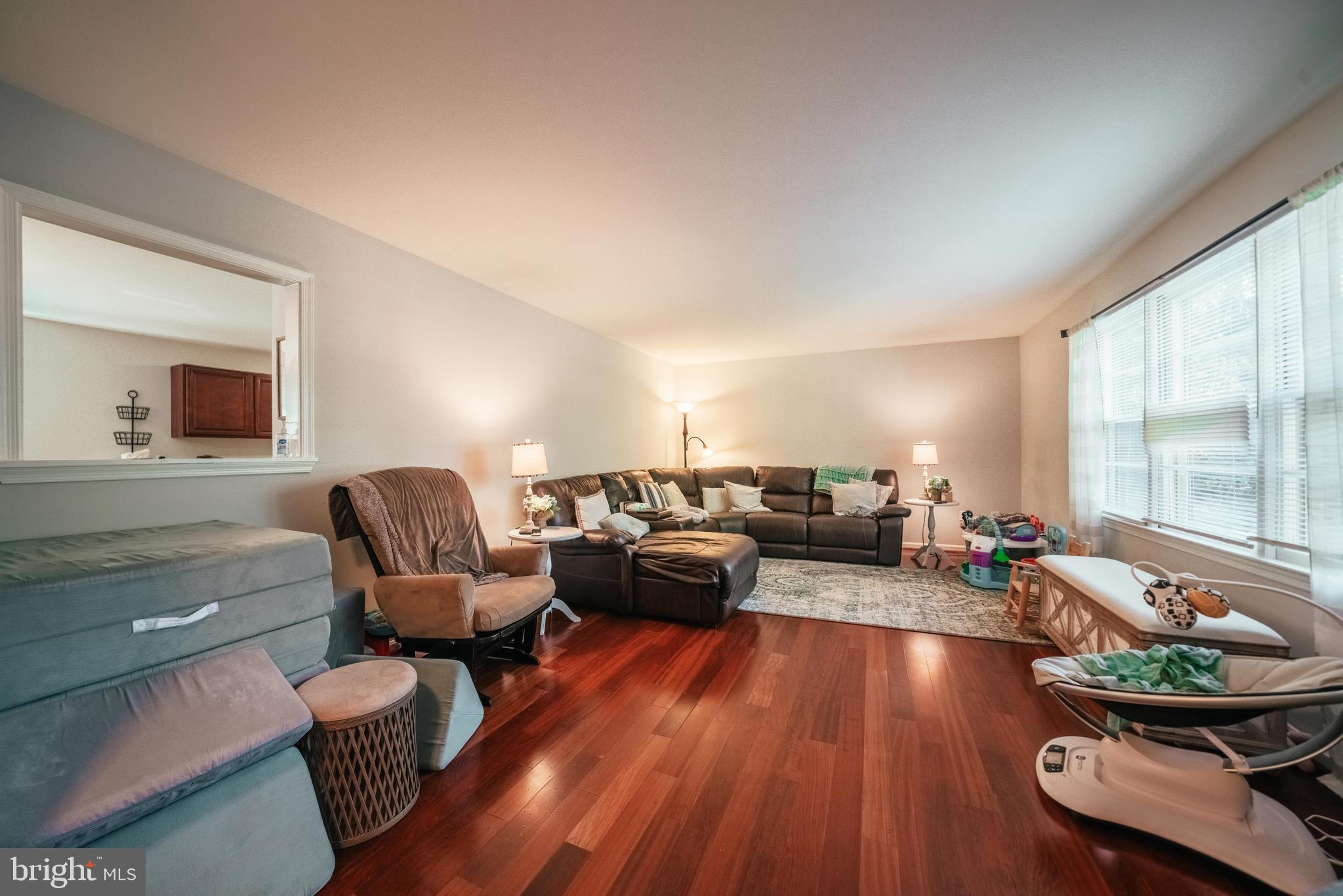 13347 Silver Hill Road Sumerduck, VA 22742 - Photo 3 of 32 Living room