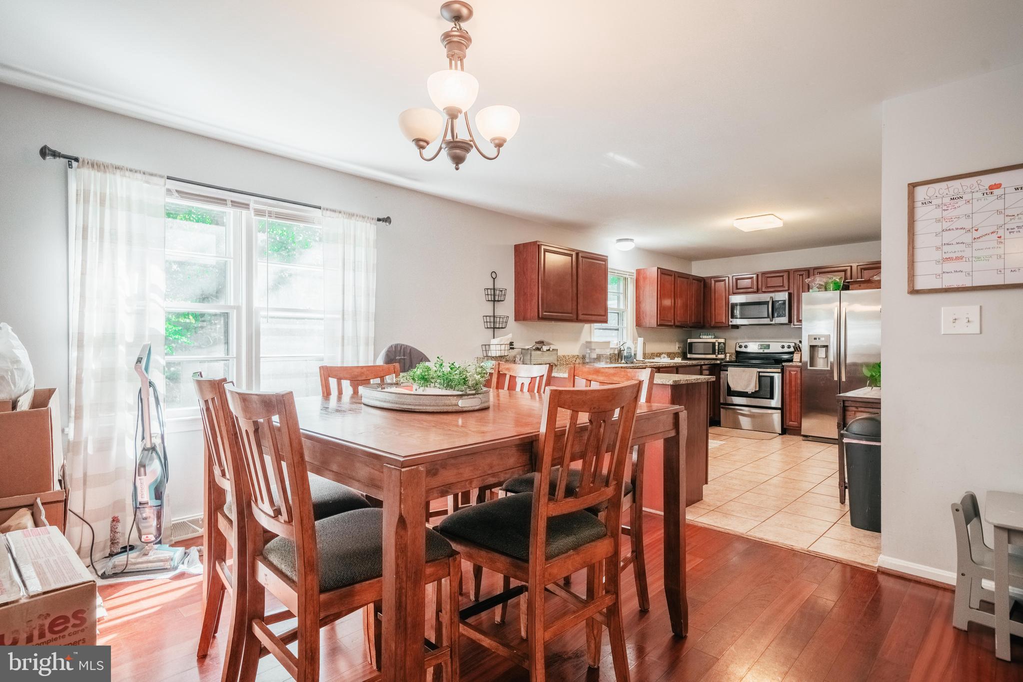 13347 Silver Hill Road Sumerduck, VA 22742 - Photo 7 of 32 Dining area