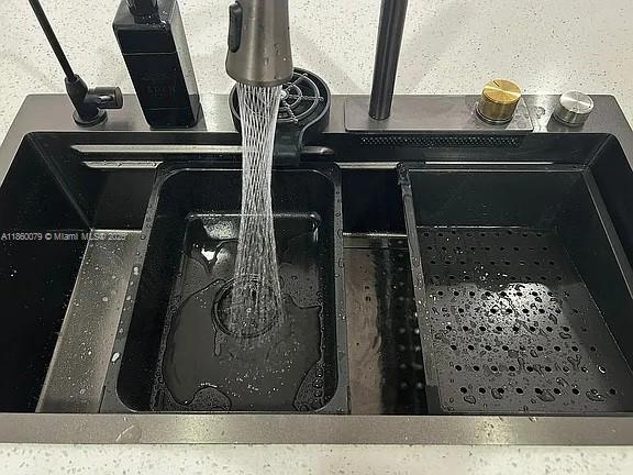 1800 West 54th Street, Unit 105 Hialeah, FL 33012 - Photo 15 of 59 a view of entryway