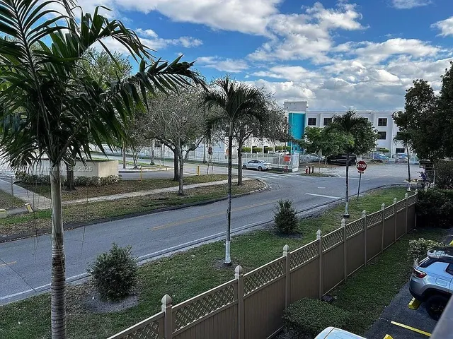 $310,000 | 1800 West 54th Street, Unit 105, Hialeah, FL 33012