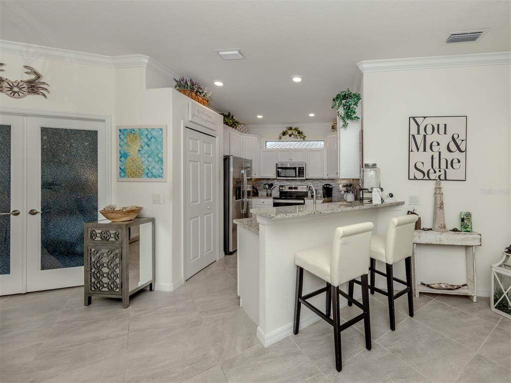 12391 Amica Loop Venice, FL 34293 - Photo 11 of 67