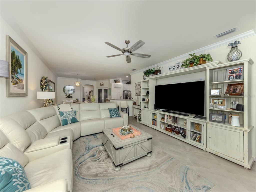 12391 Amica Loop Venice, FL 34293 - Photo 16 of 67