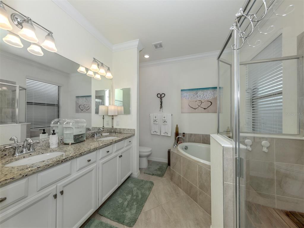 12391 Amica Loop Venice, FL 34293 - Photo 22 of 67