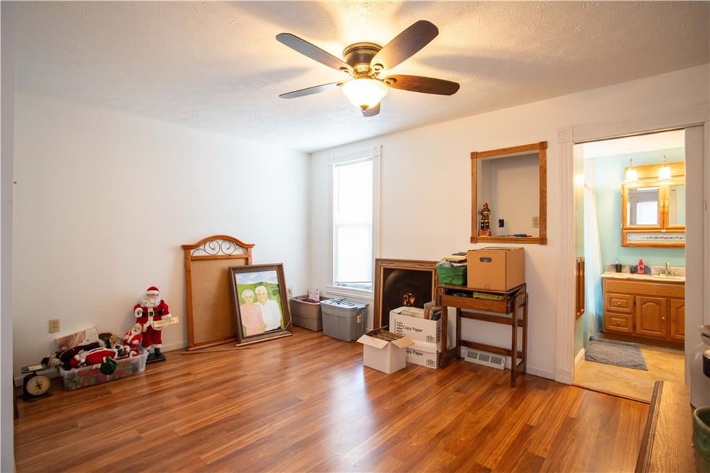 166 Pennsylvania Avenue Rochester, PA 15074 - Photo 19 of 30