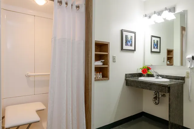 $2,500 | 104 Grand Summit Drive, Unit 104, Bartlett, NH 03812