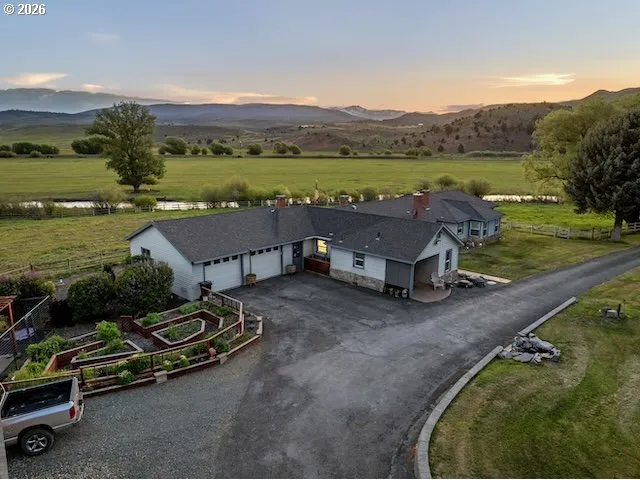 $975,000 | 40290 Beaver Creek Loop, Baker City, OR 97814