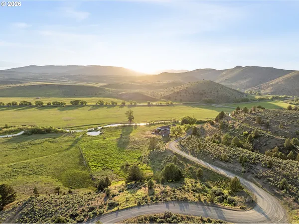 $975,000 | 40290 Beaver Creek Loop, Baker City, OR 97814