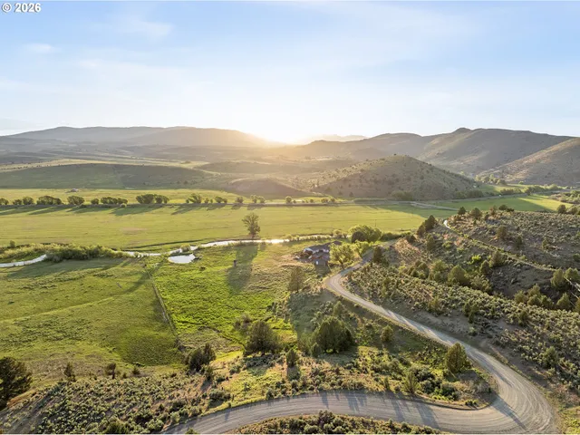 $975,000 | 40290 Beaver Creek Loop, Baker City, OR 97814