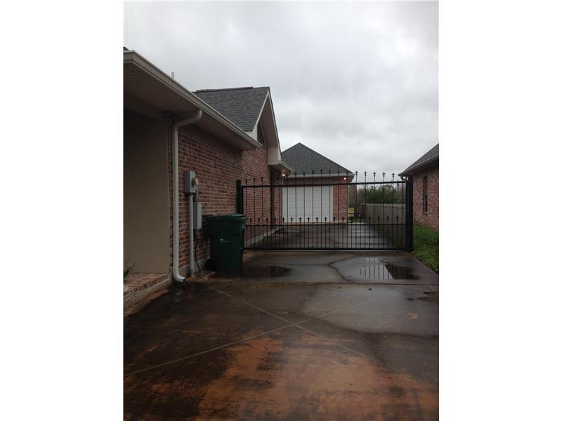 206 Rue Landry St. Rose, LA 70087 - Photo 3 of 14 Gallery Image 3