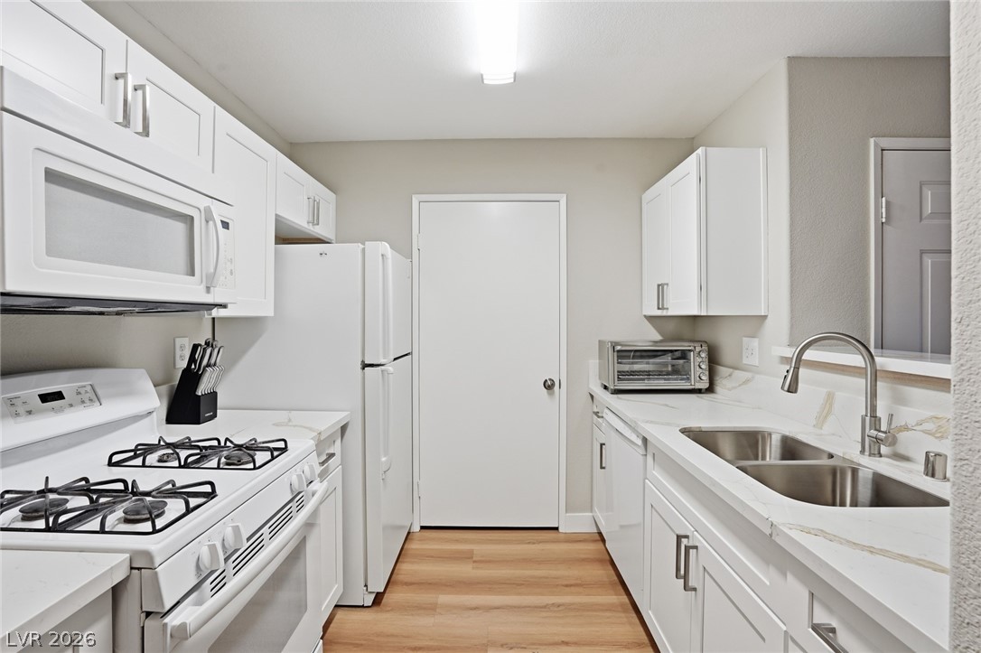 7885 West Flamingo Road, Unit 1041 Las Vegas, NV 89147 - Photo 12 of 31 Gallery Image 12