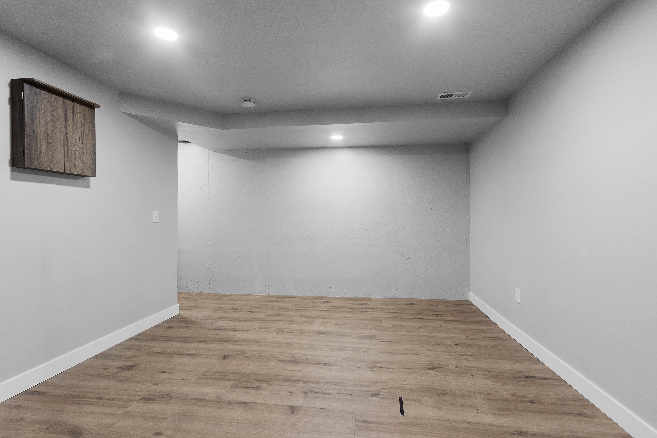 3175 Birch Road Suamico, WI 54173 - Photo 23 of 39