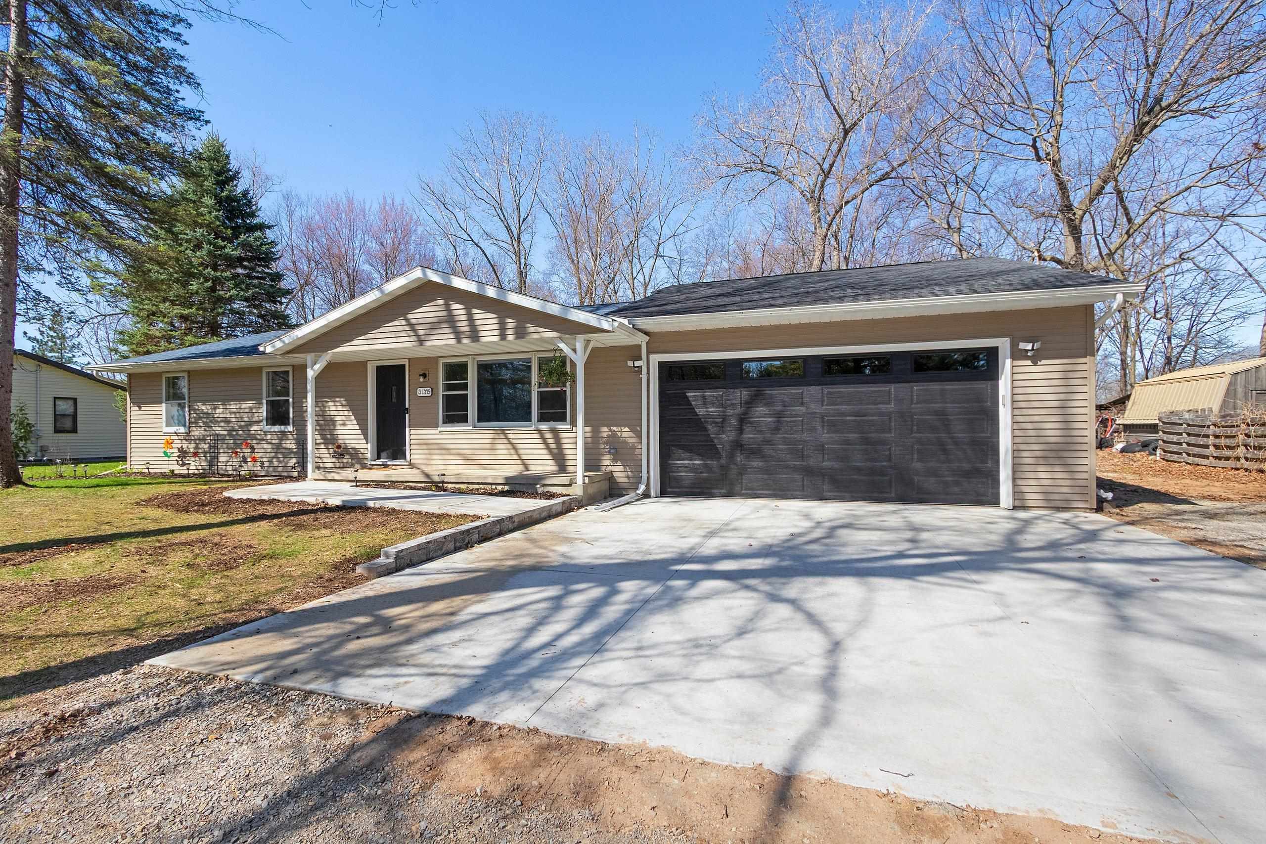 3175 Birch Road Suamico, WI 54173 - Photo 27 of 39