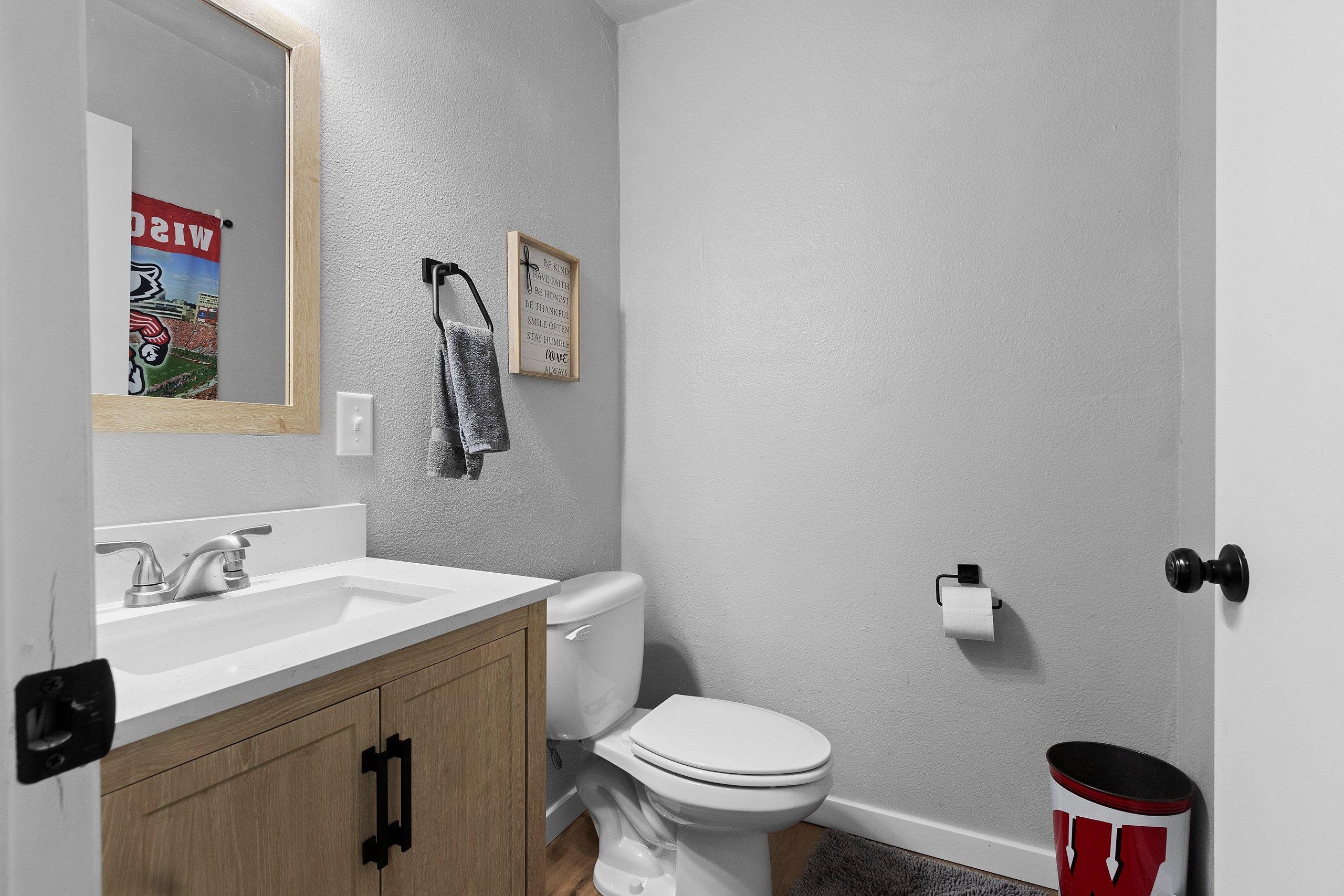 3175 Birch Road Suamico, WI 54173 - Photo 9 of 39