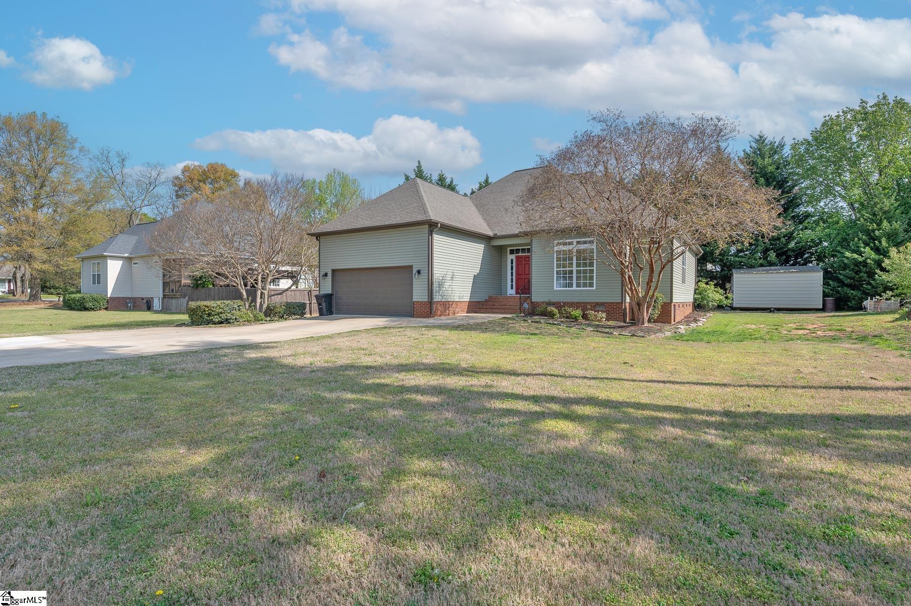 1025 South Buncombe Road Greer, SC 29651 - Photo 7 of 30 Gallery Image 7