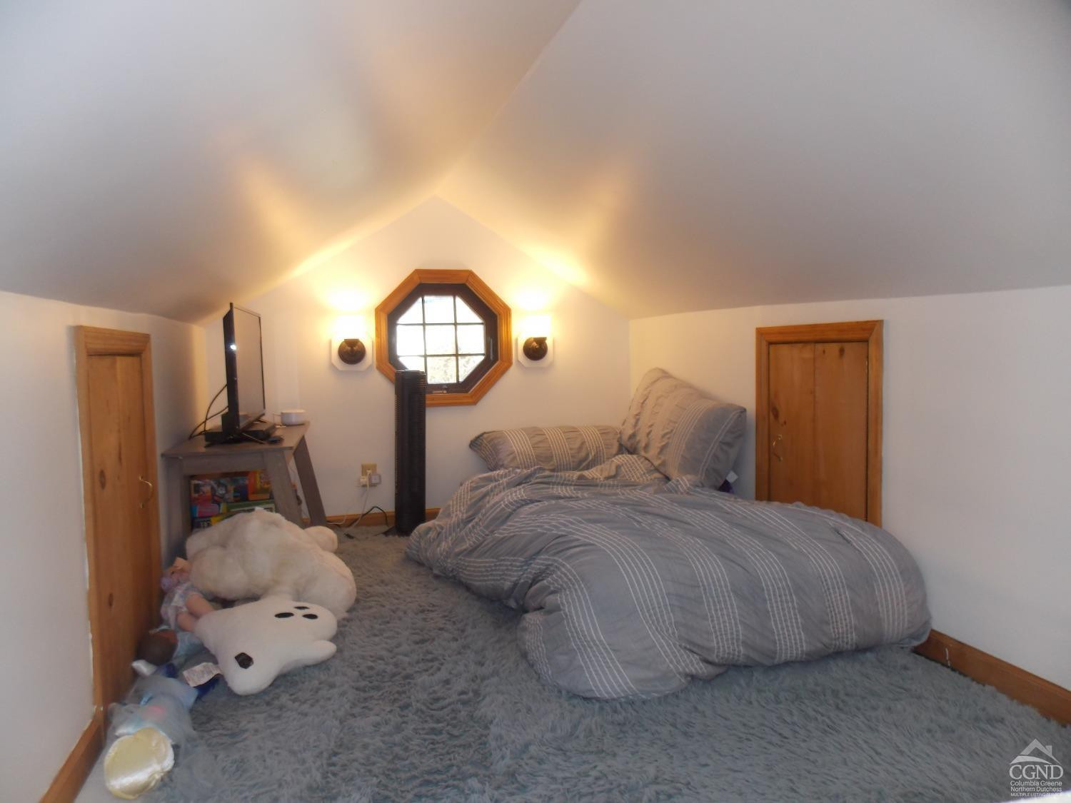 2234 County Rte 27 Hudson, NY 12534 - Photo 16 of 25 loft area