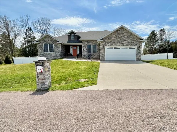 $395,000 | 12200 Country Oaks Drive, Rolla, MO 65401