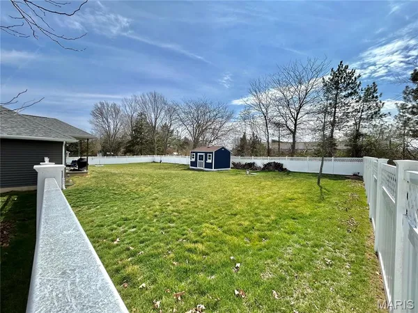 $395,000 | 12200 Country Oaks Drive, Rolla, MO 65401