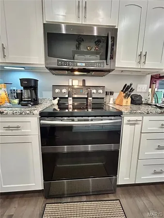 $395,000 | 12200 Country Oaks Drive, Rolla, MO 65401