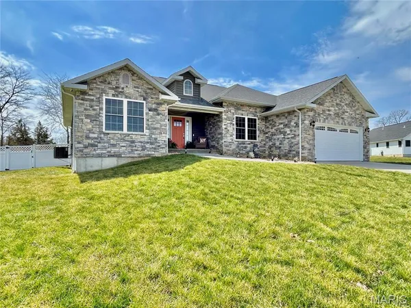 $395,000 | 12200 Country Oaks Drive, Rolla, MO 65401
