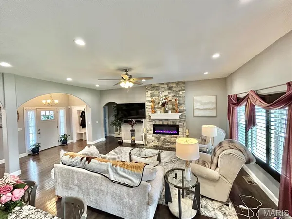 $395,000 | 12200 Country Oaks Drive, Rolla, MO 65401