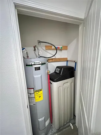 $395,000 | 12200 Country Oaks Drive, Rolla, MO 65401