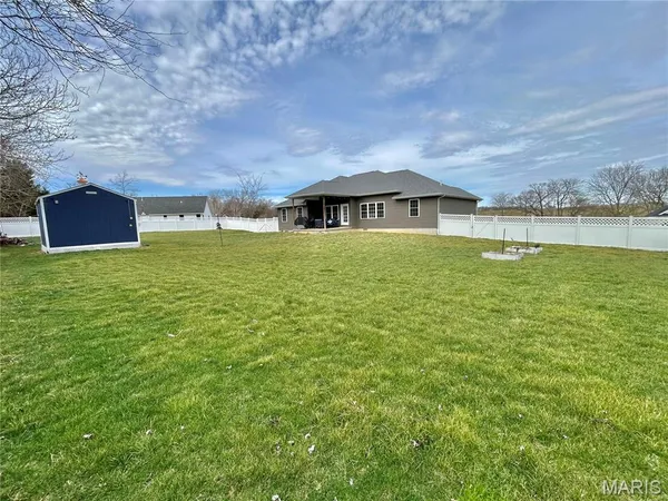 $395,000 | 12200 Country Oaks Drive, Rolla, MO 65401