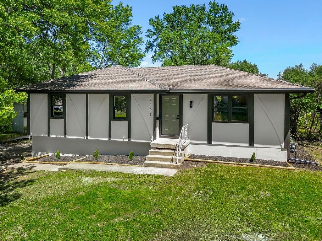 2101 Southeast Harding Street Oak Grove, MO 64075 - Photo 24 of 32