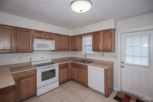 $138,000 | 4344 Langley Avenue, Unit 217D, Pensacola, FL 32504